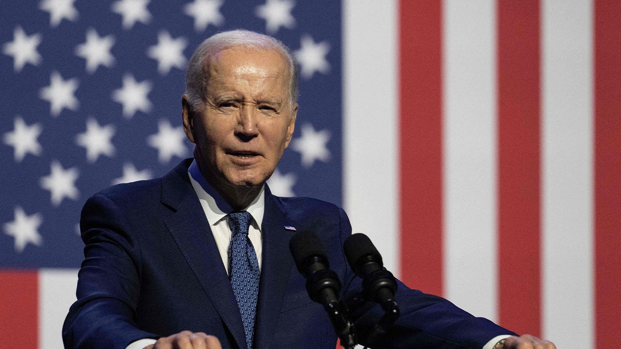 WATCH: Biden interrupted by climate protester, tells heckler that he ...