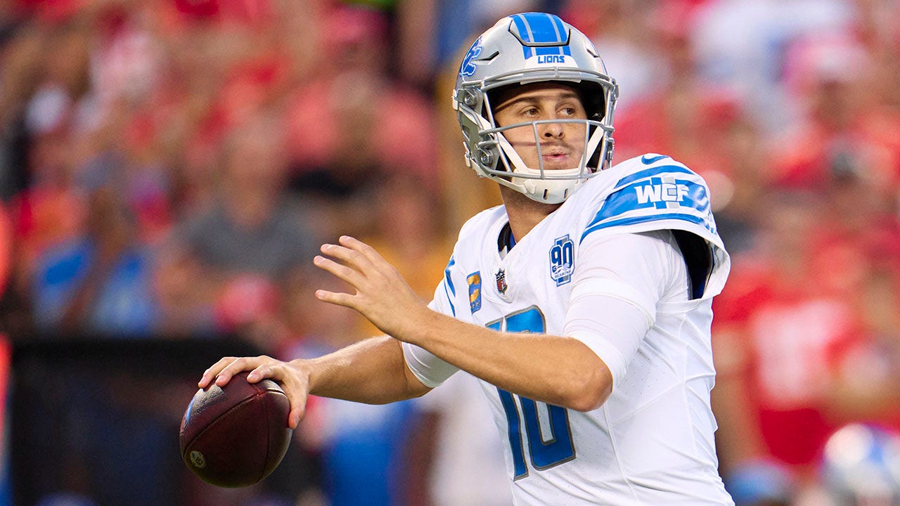 Read more about the article Jared Goff says ‘discussions’ with Lions for new deal are ongoing: ‘Would love to be here for a long time’