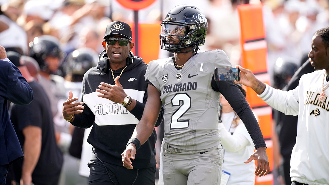 Deion Sanders’ Buffaloes fall to USC; Caleb Williams throws for 6 scores