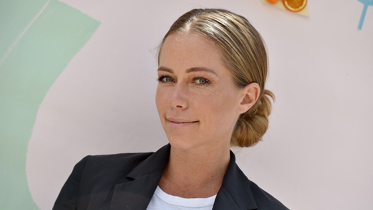 Kendra Wilkinson rushes to emergency room after suffering panic attack