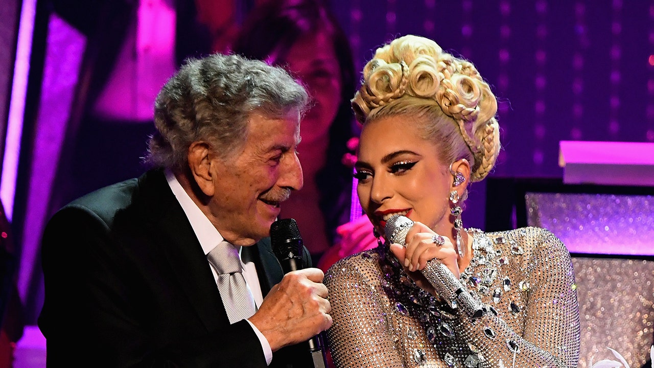 Lady Gaga Pays Tribute to Tony Bennett with ‘Fly Me to the Moon’ in Emotional First Vegas Residency Show Following His Passing