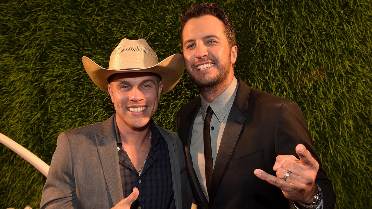 Country singer Dustin Lynch admits Luke Bryan is the ultimate 'wingman'