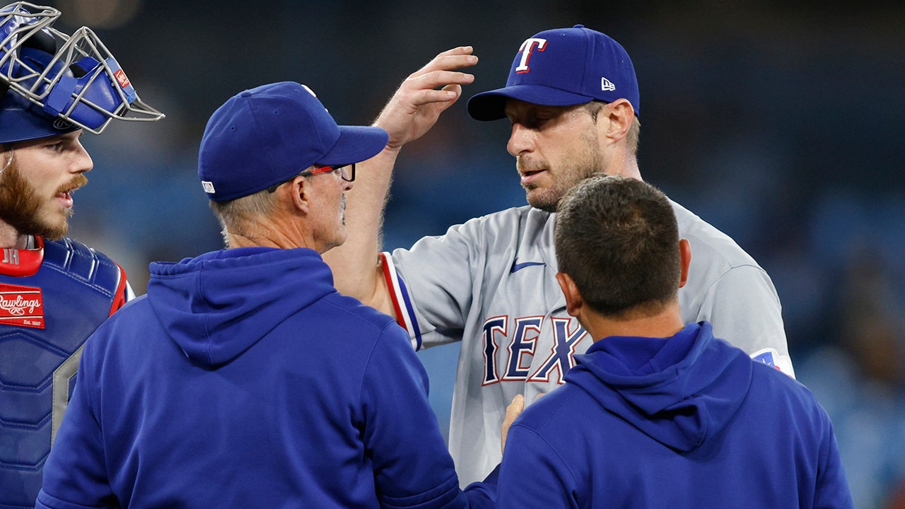 Max Scherzer, Rangers' big trade deadline acquisition, likely out