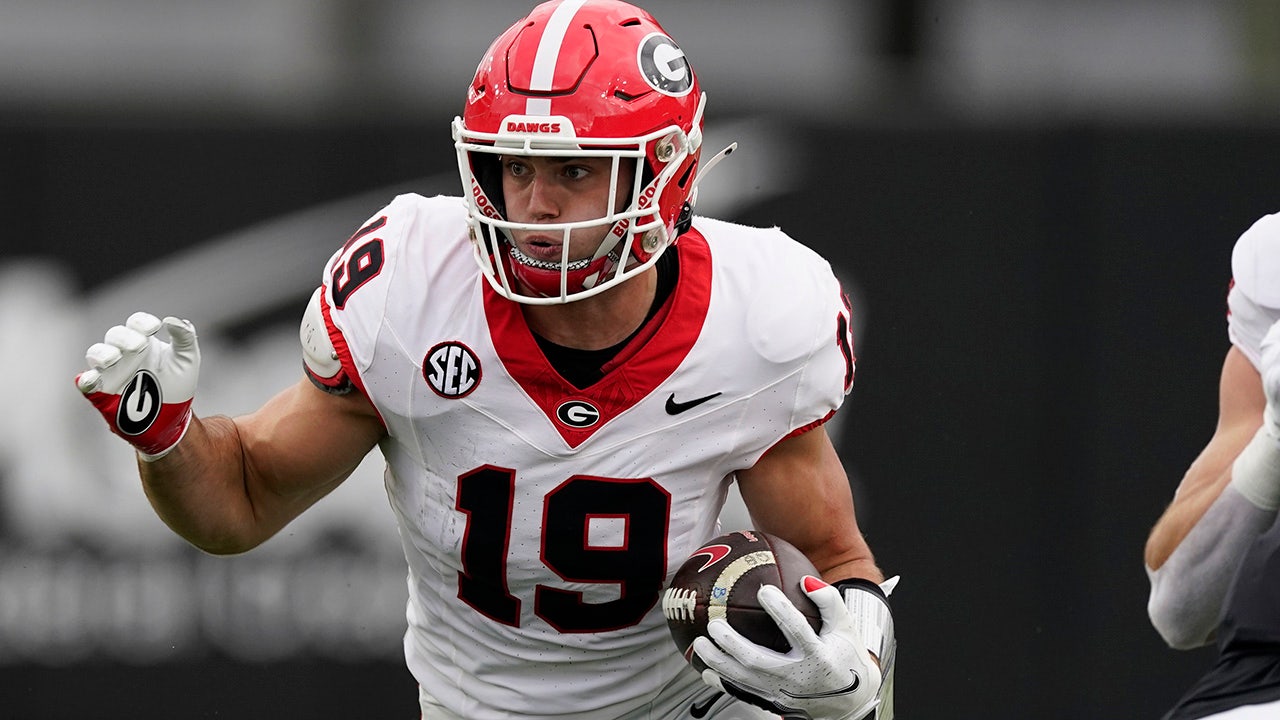 Georgia’s Brock Bowers may miss at least 4 weeks after ankle surgery ...