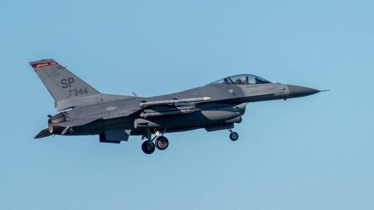 Read more about the article Military jet crashes near Holloman Air Force Base in New Mexico