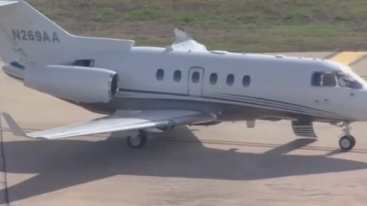 News :Aircraft departing without permission at Texas airport causes collision: FAA