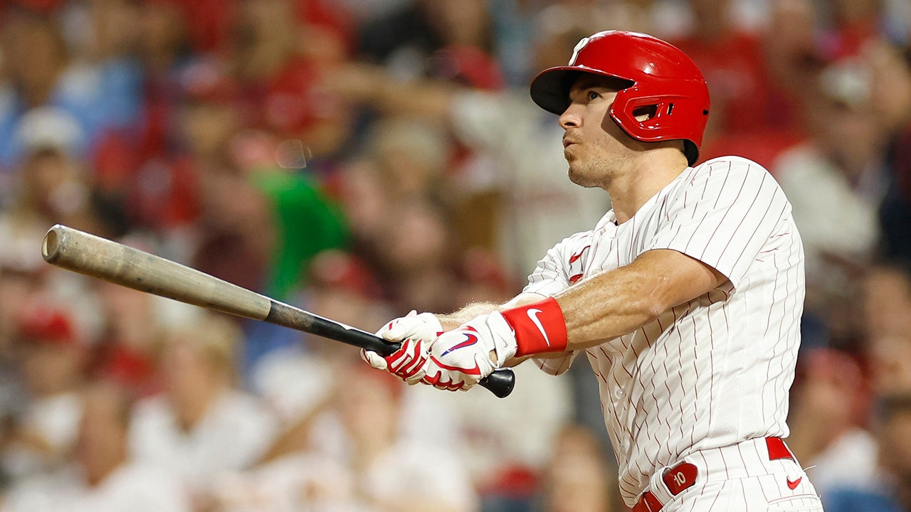 Phillies rout Marlins behind JT Realmuto, Bryson Stott homers to