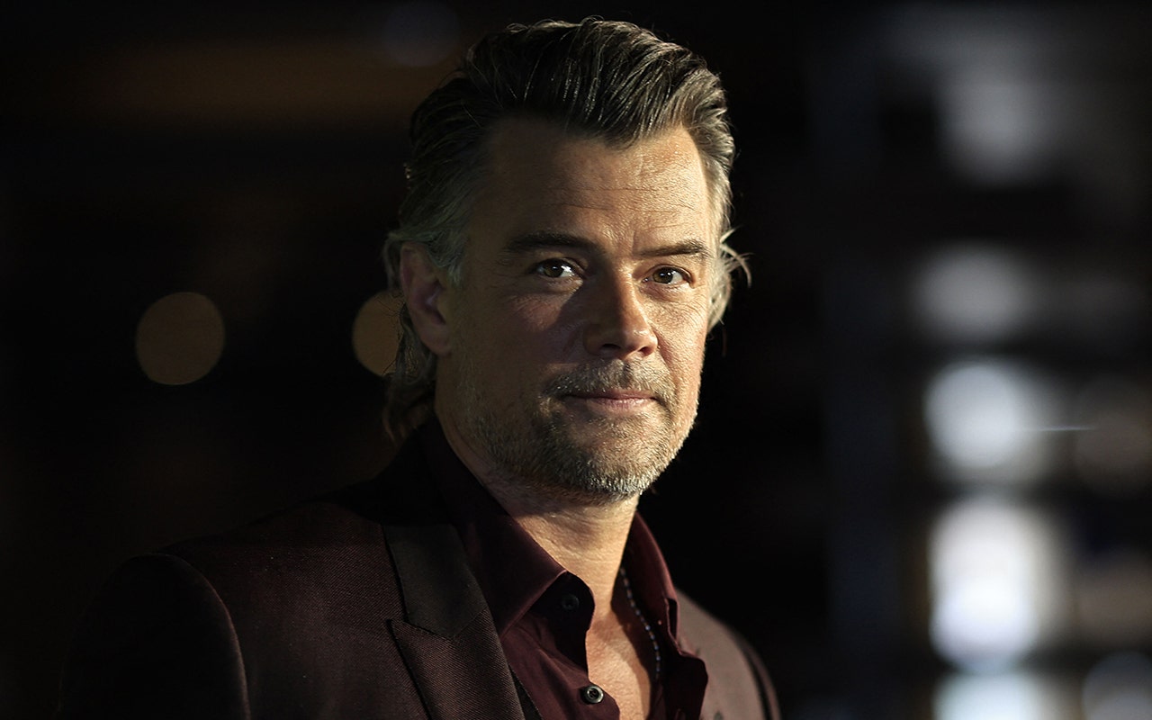 Josh Duhamel blames Hollywood for Fergie divorce, says it can 'suck the soul out of you'