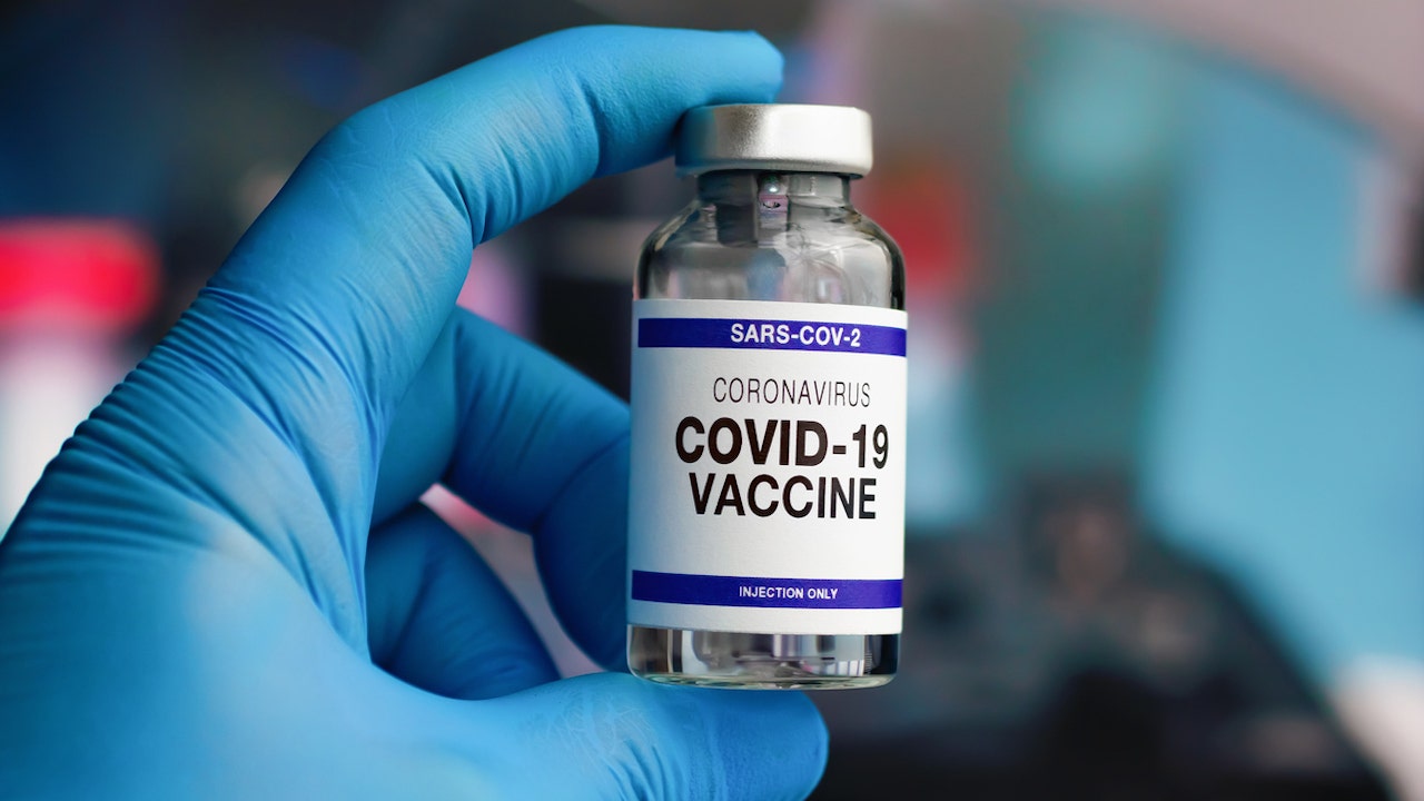„Covid Vaccine Survey“ nustatyta, kad daugiau nei pusė suaugusiųjų gali pasakyti „ne, ačiū“ vakcinai