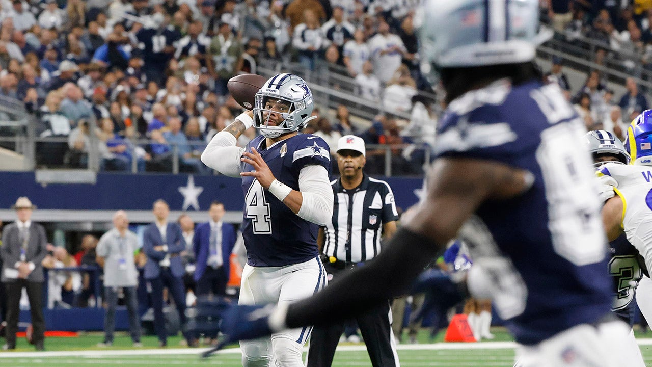 Cowboys rout Rams behind Dak Prescott’s four touchdown passes, DaRon