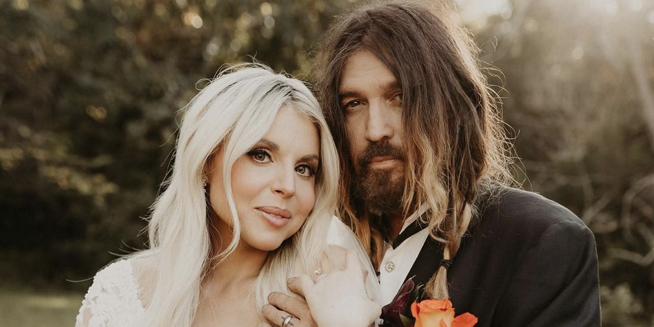 Billy Ray Cyrus shares photos from his wedding with Firerose