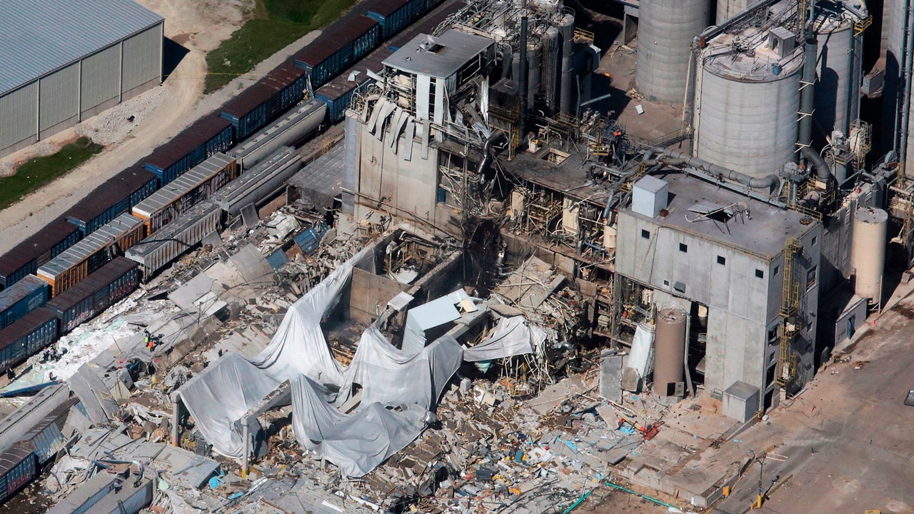 News :2 employees convicted over handling of Wisconsin corn plant blast investigation