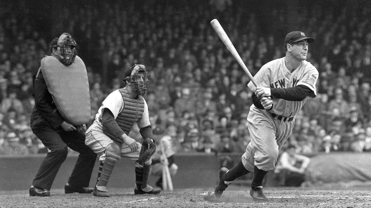 Lou Gehrig playing on the Yankees
