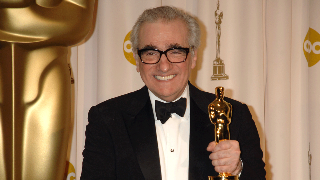 Martin Scorsese con un Oscar en la mano