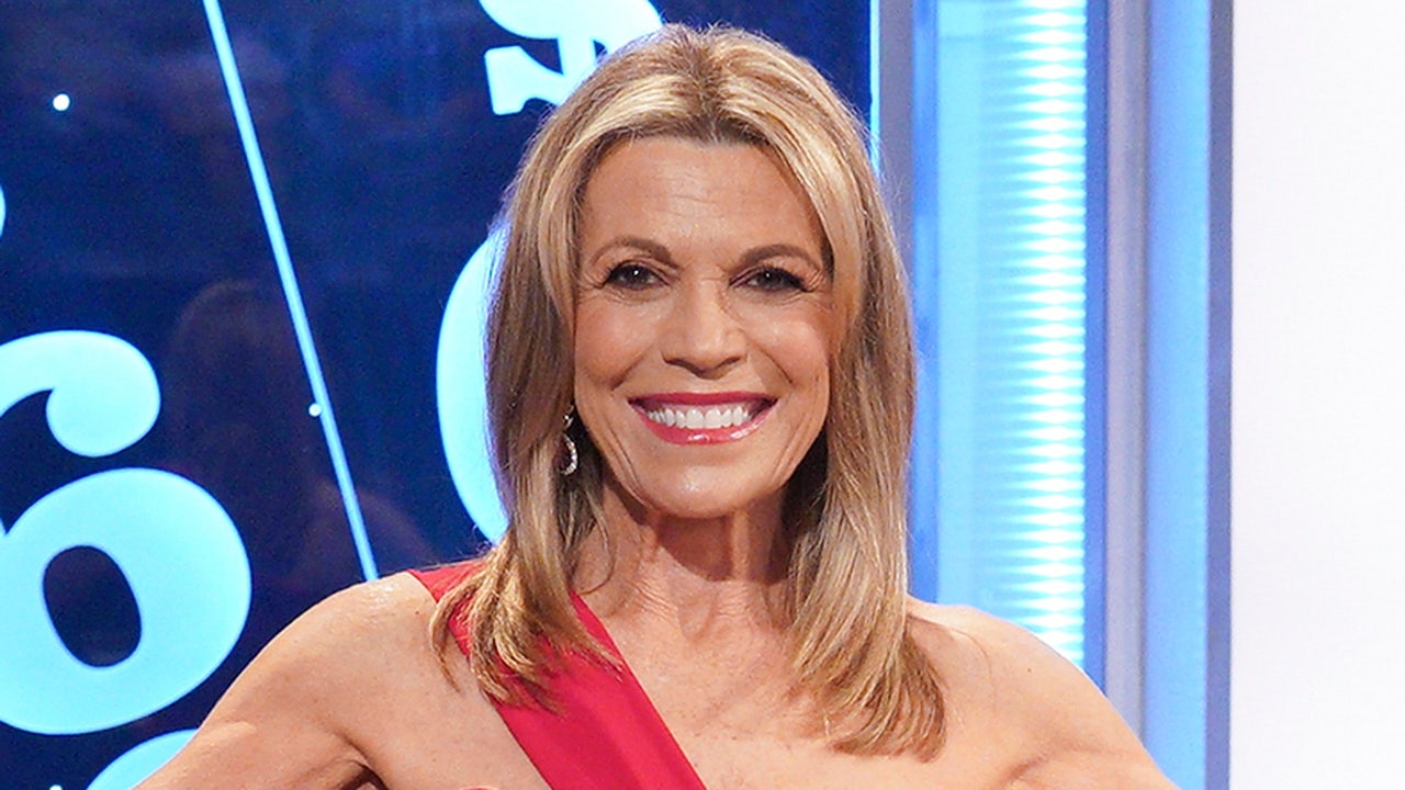 ‘wheel Of Fortune Co Host Vanna White Is ‘kind Of Scared Of Plastic Surgery But Wont Rule It