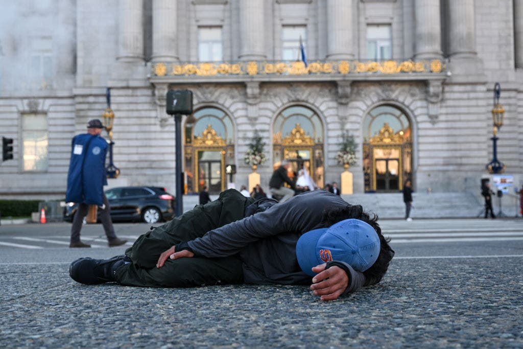 San Francisco business owner sounds off on mayor downplaying crime, homelessness: 'Poop everywhere again'