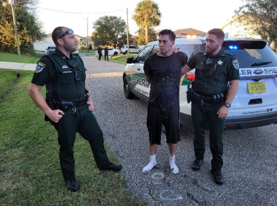 Florida Man Jumps Into Canal To Avoid Arrest Fox News 