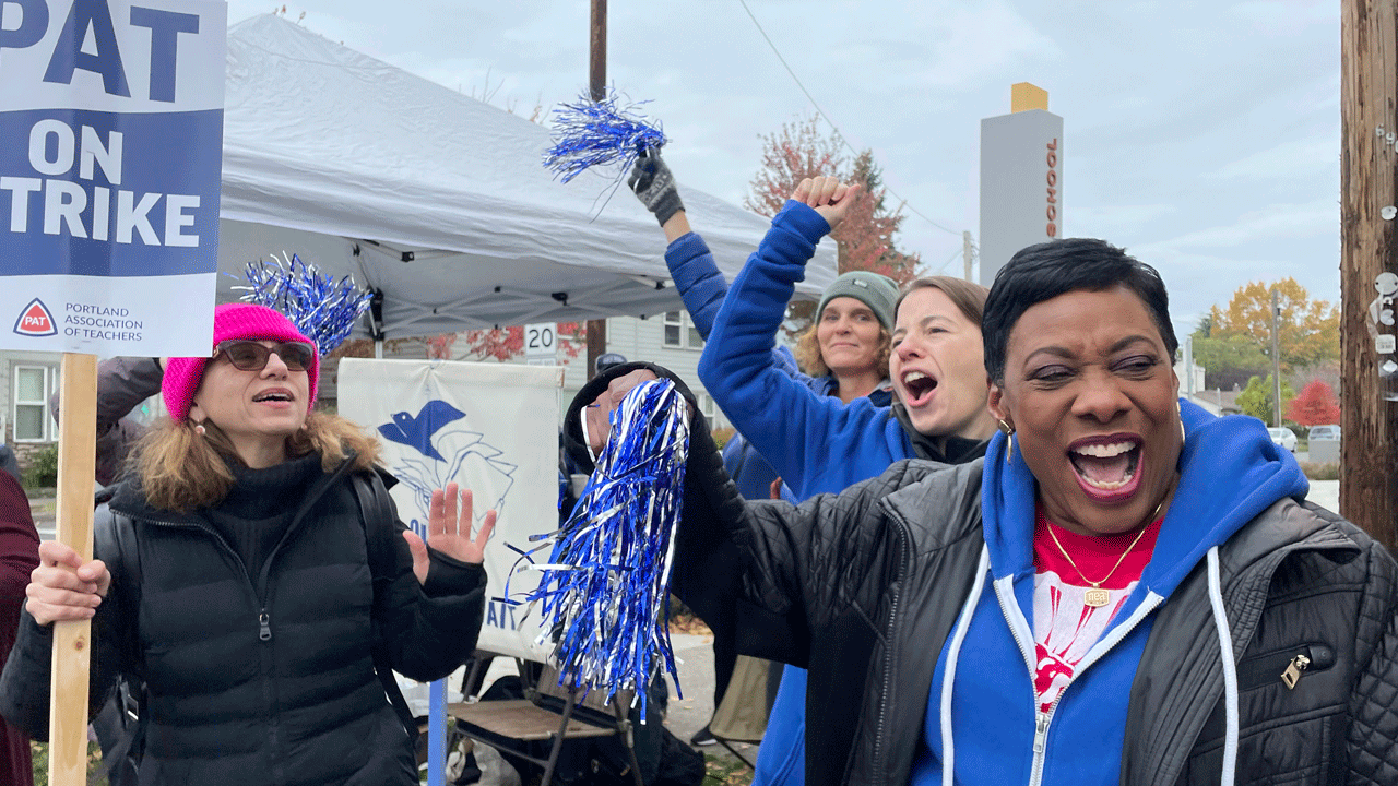 Parents, kids sidelined as Portland teachers' union, district remain gridlocked amid strike: 'Setting us back'