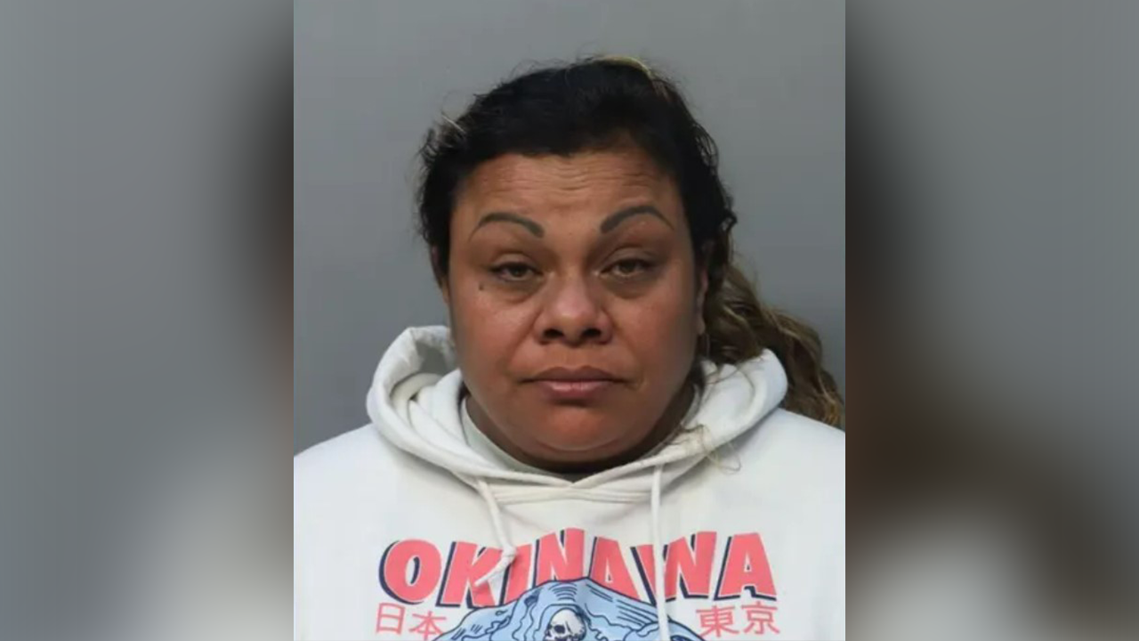 News :Florida woman allegedly stabs boyfriend in eye with rabies needles for looking at other women