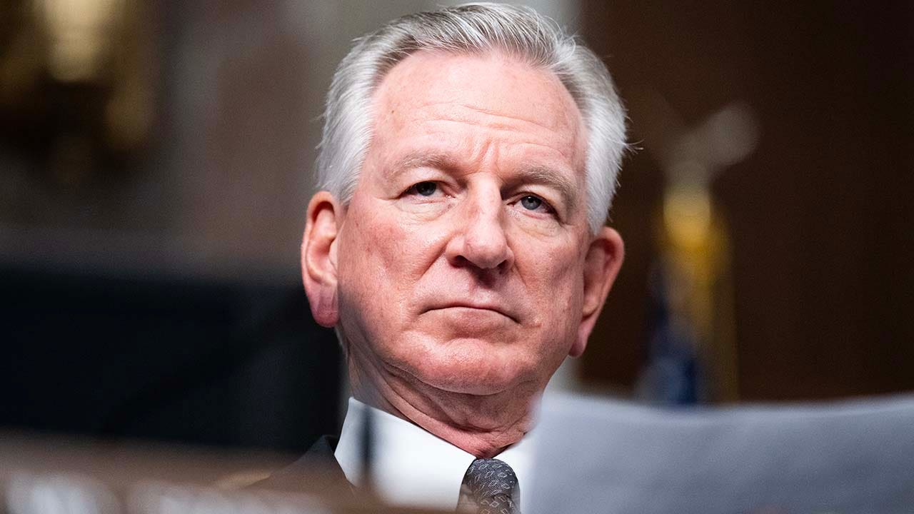 GOP Sen. Tuberville predicts there 'will be no immigration bill' as Congress set to reconvenes