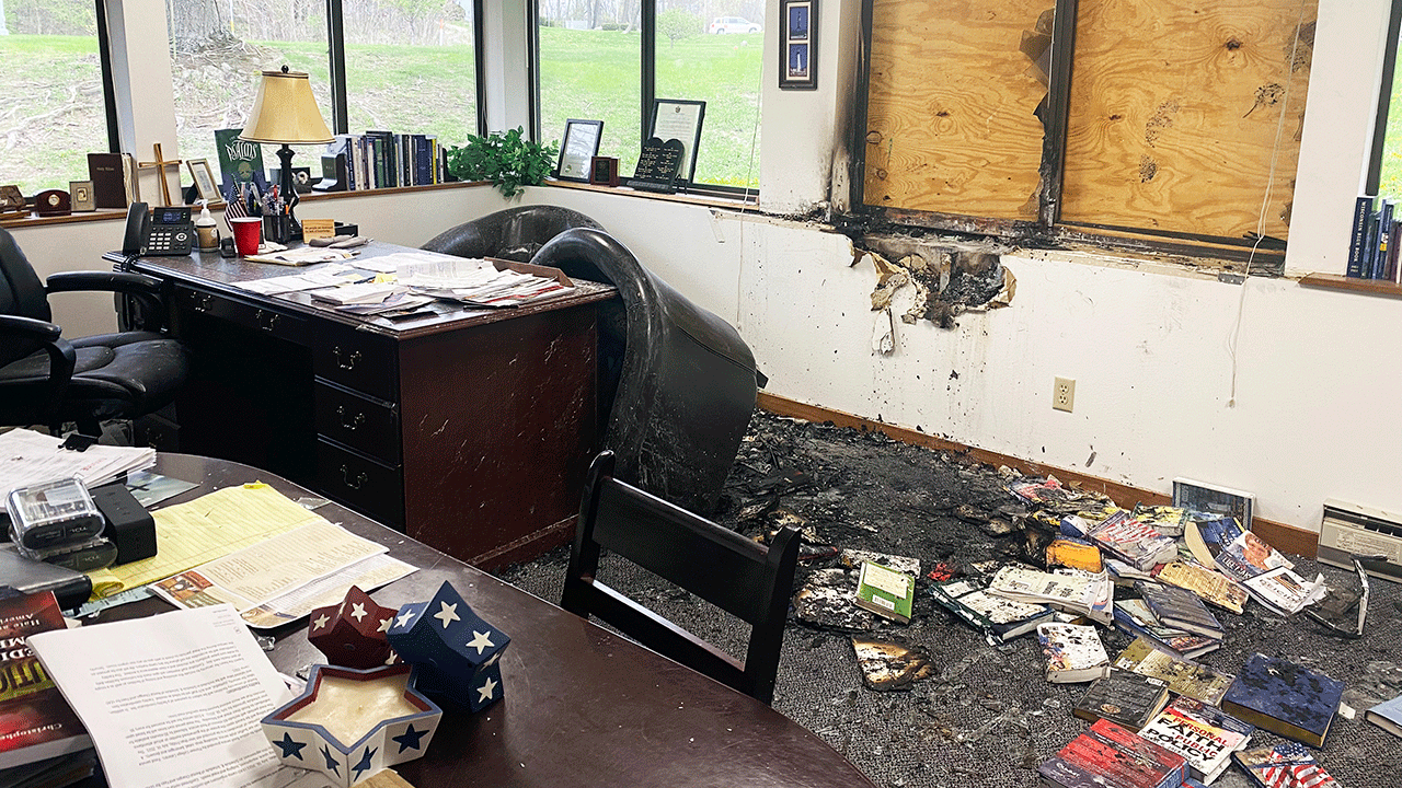 Wisconsin man agrees to plead guilty to firebombing offices of pro-life group
