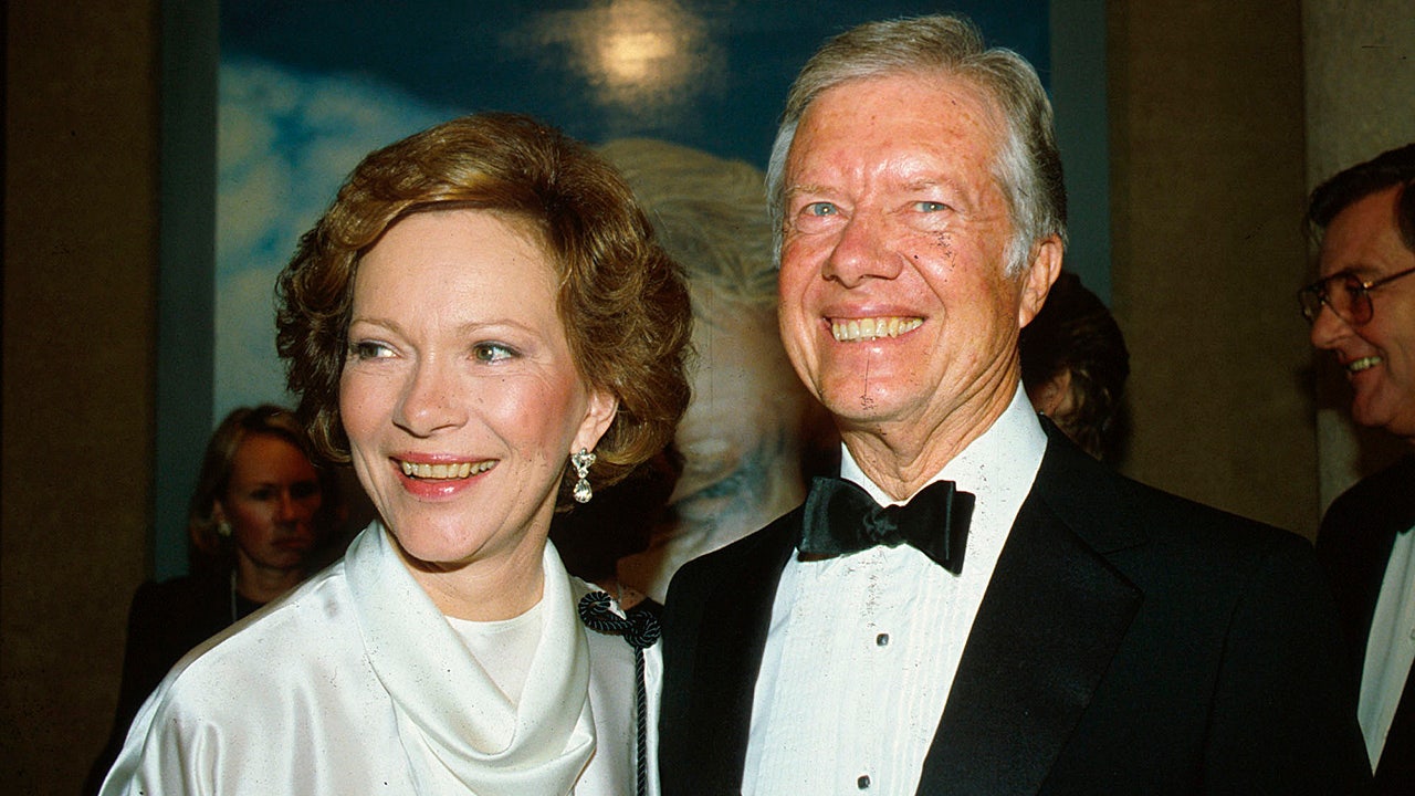 News :Rosalynn Carter dead at 96, McCarthy makes stunning impeachment admission and more top headlines