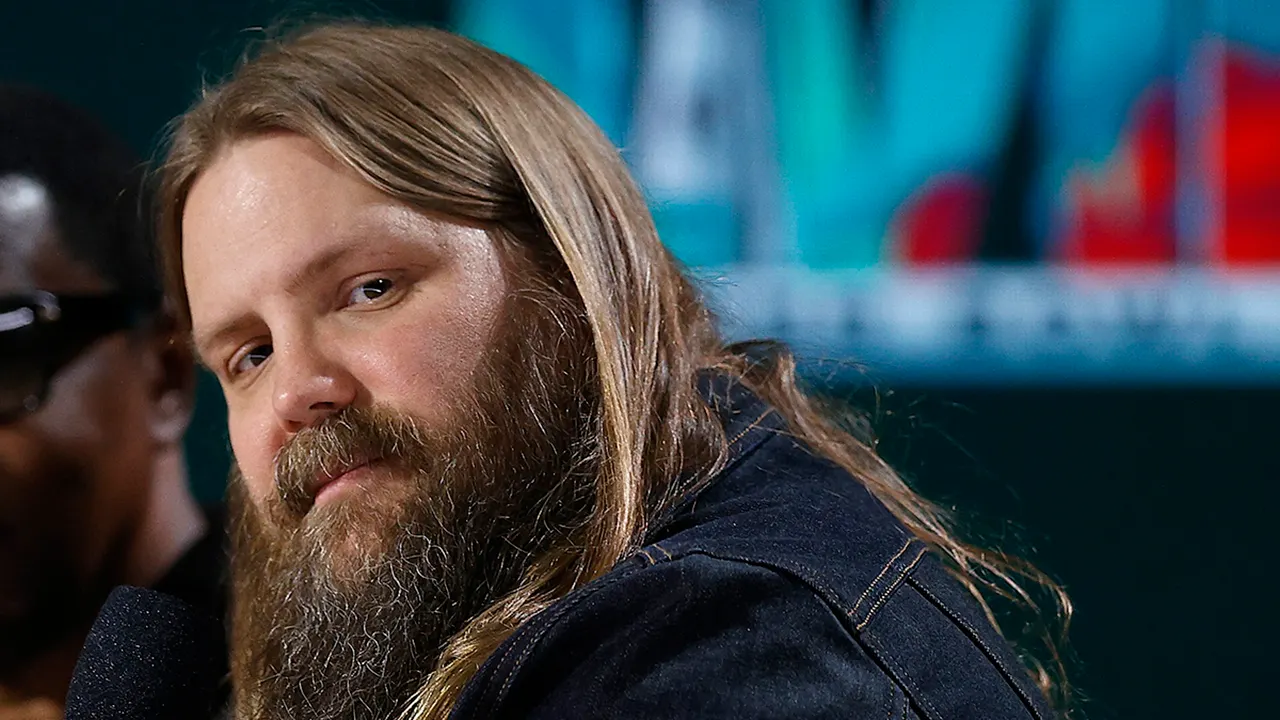 Chris Stapleton says he recognized his drinking was a problem and chose to get sober on his own. (Mike Lawrie/Getty Images)