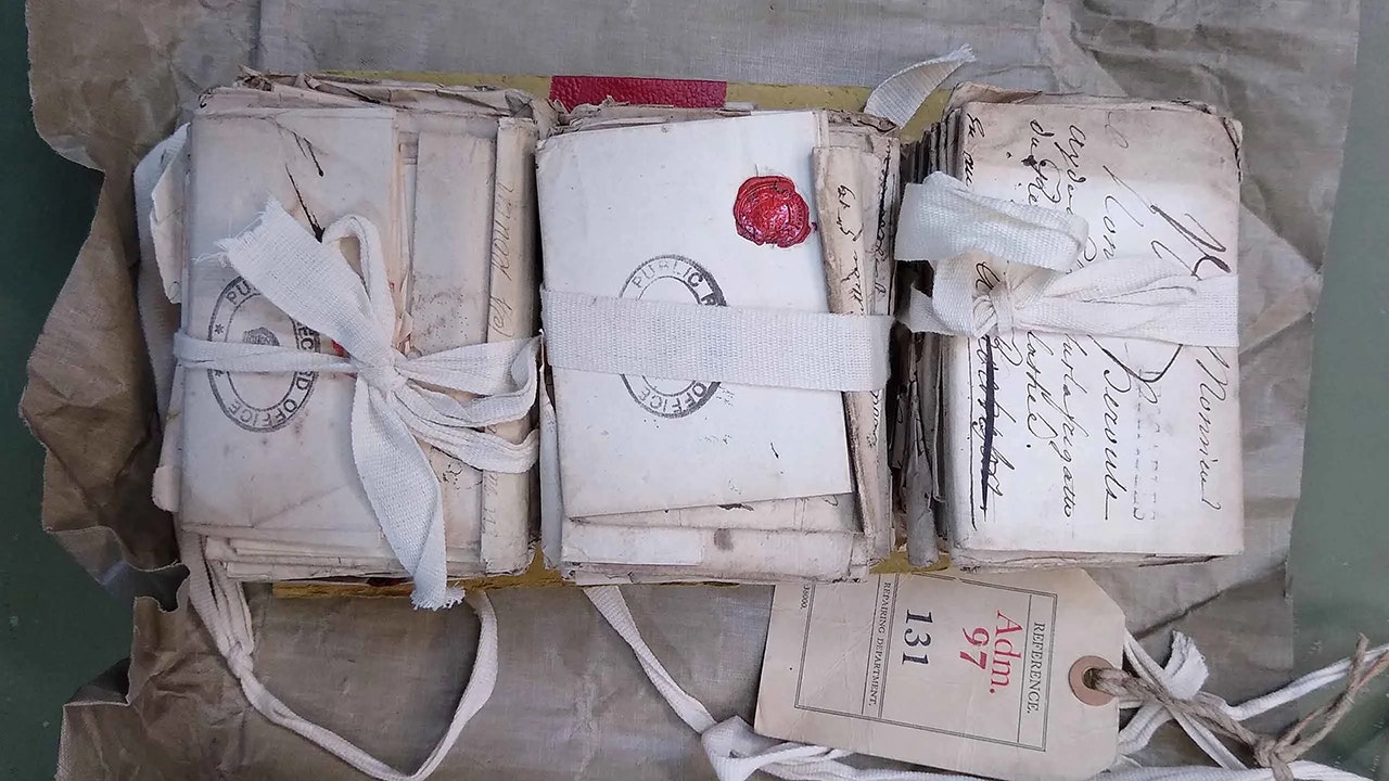French love letters confiscated during Seven Years' War read for first time 265 years later