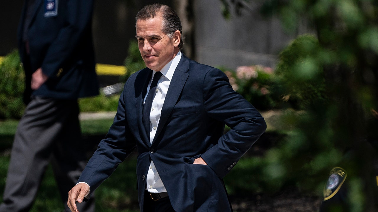 Top Oversight Democrat slams GOP for keeping Hunter Biden hearing out of public view