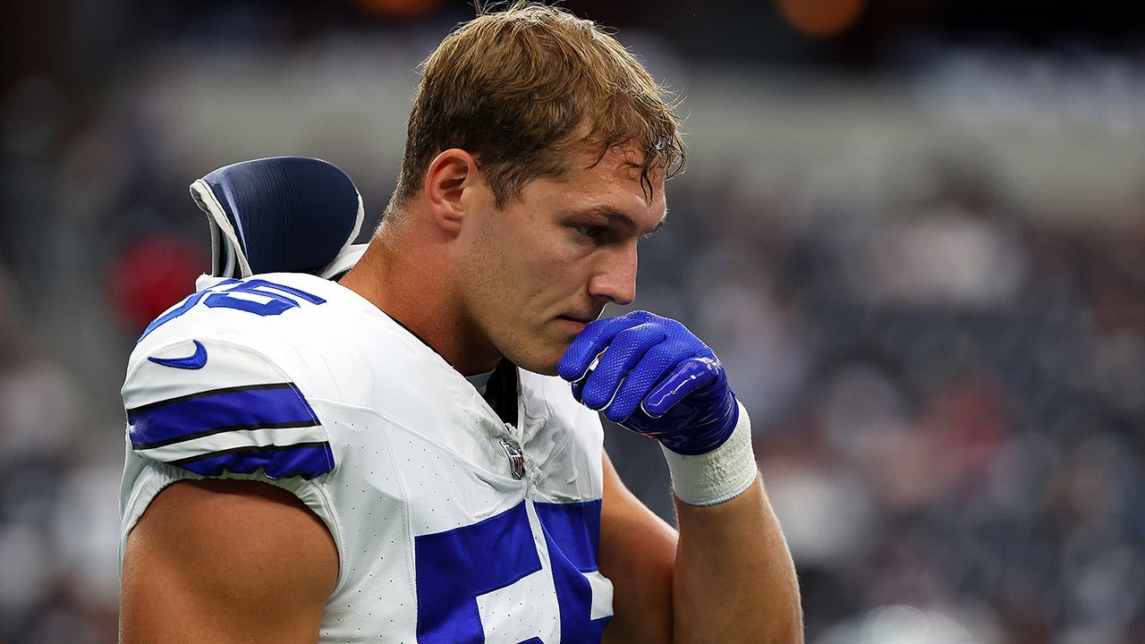 Cowboys owner Jerry Jones confirms Leighton Vander Esch out for season with neck injury | Fox News