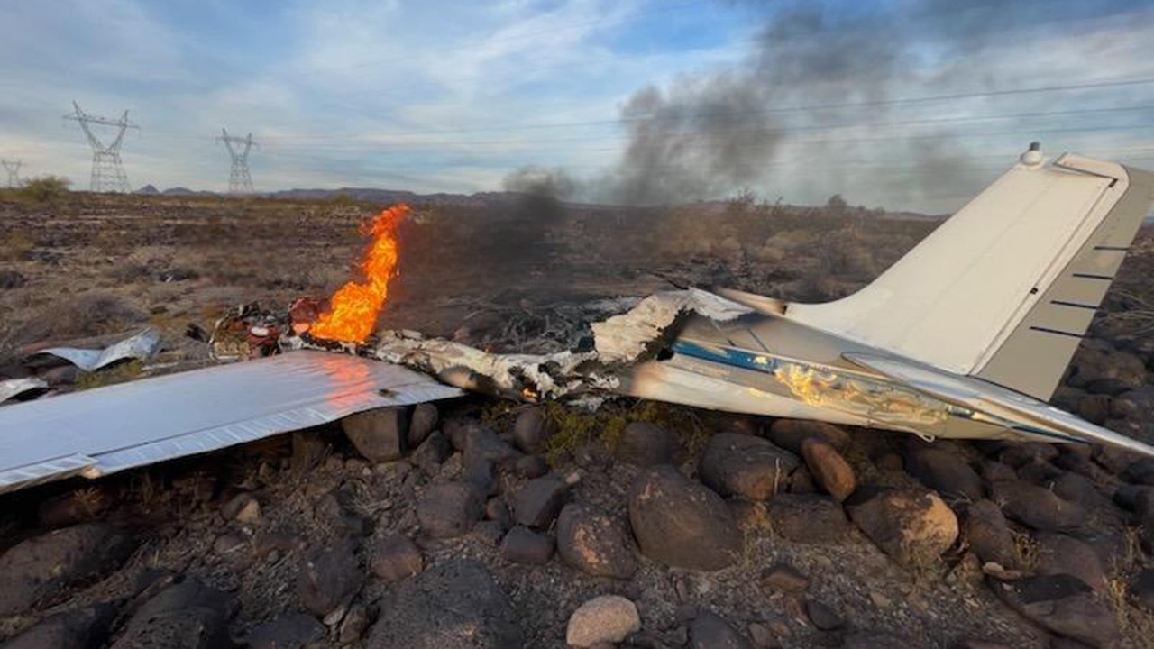 Plane crashes in desert near ArizonaNevada border Fox News