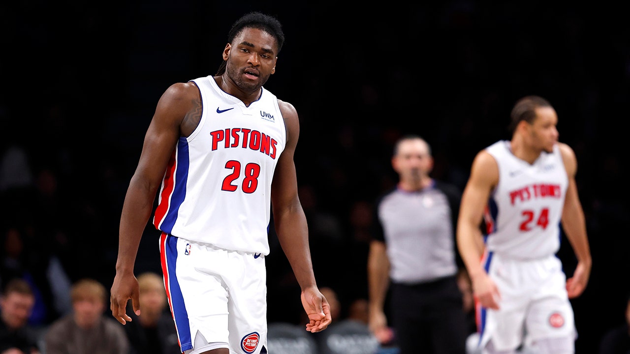 Read more about the article Pistons’ Isaiah Stewart suspended after pregame ‘sucker punch’ on Suns player