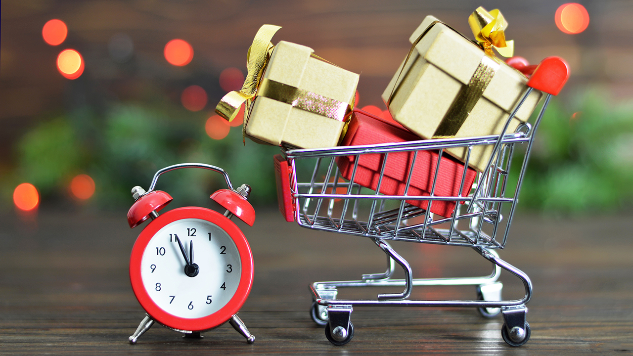 If you've waited until the last minute, no problem. You can ensure your items will be delivered on time by signing up for a Prime membership. (iStock)