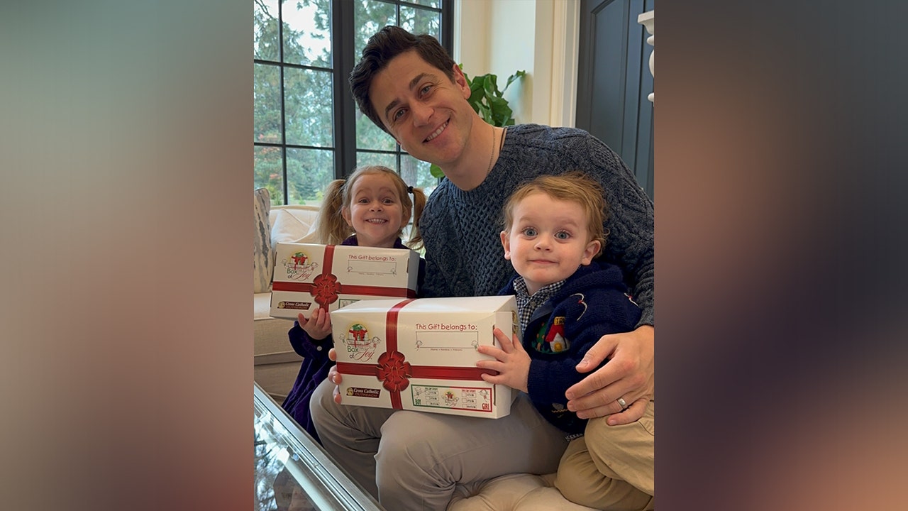 Actor David Henrie, dad of two, has 'soft spot' for Box of Joy giving program for needy children