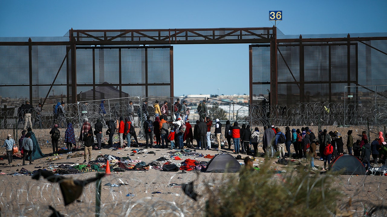 Texas has arrested thousands at the US-Mexico border as state expands powers to arrest migrants