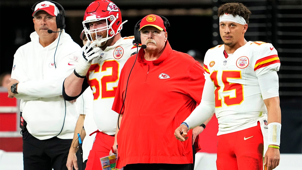Patrick Mahomes, Andy Reid handed heavy fines for public criticism of ...