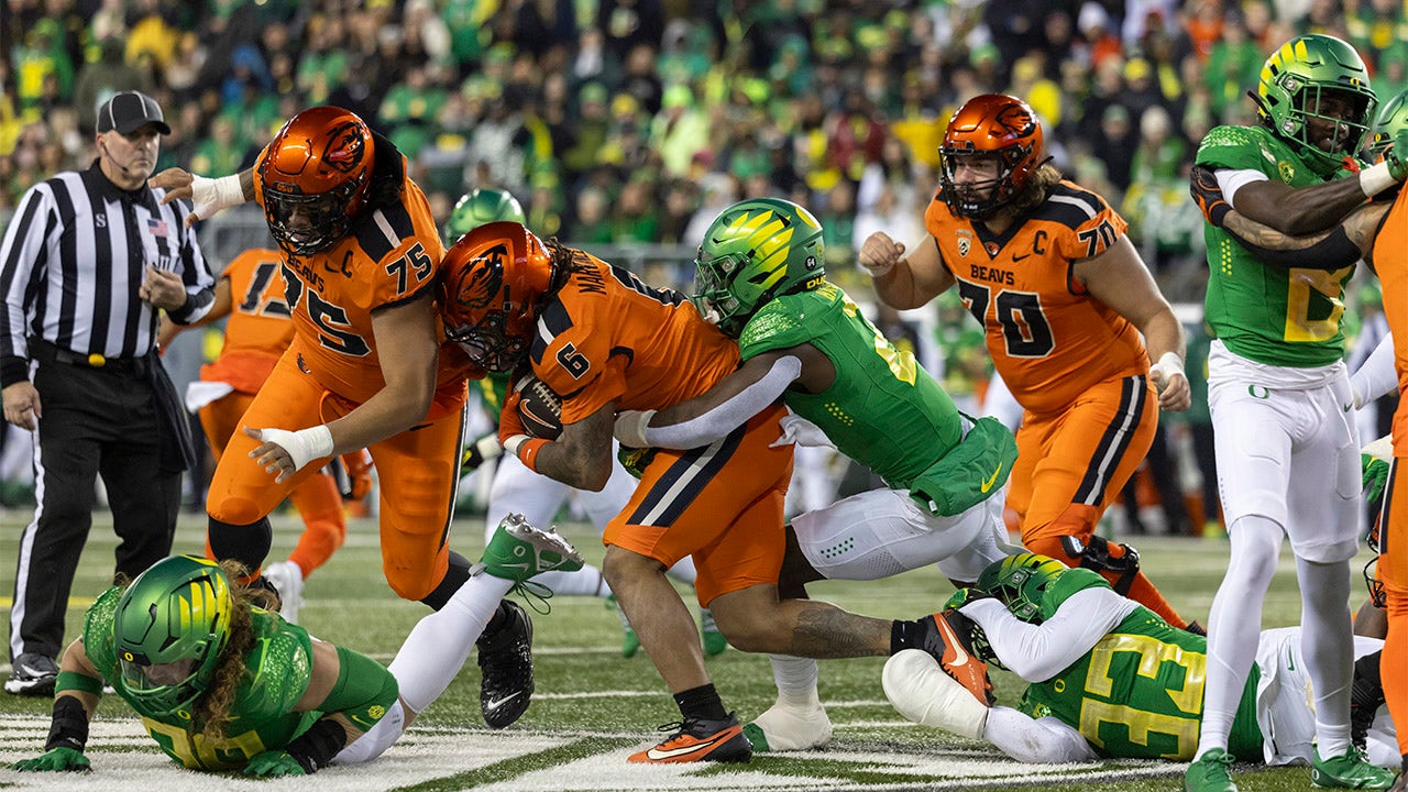 Oregon, Oregon State rivalry game to continue over next two years