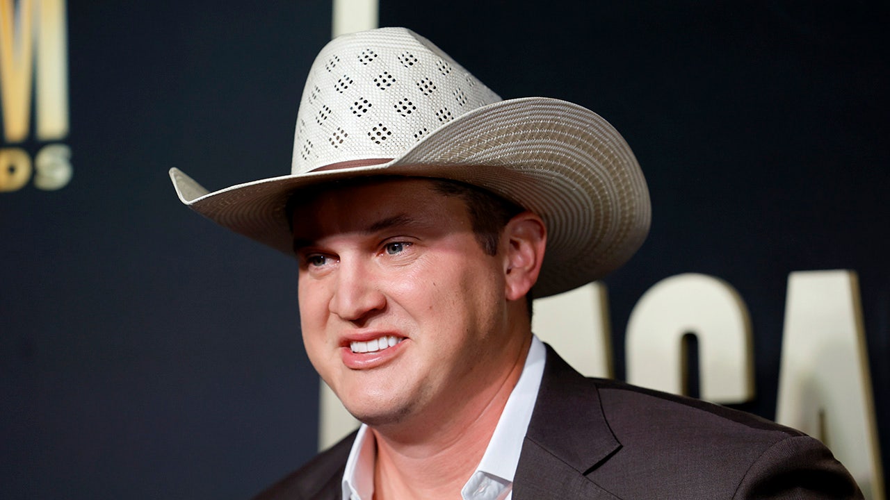 Jon Pardi says he’s more than 100 days sober, lost ‘a bunch of weight’ after being prediabetic