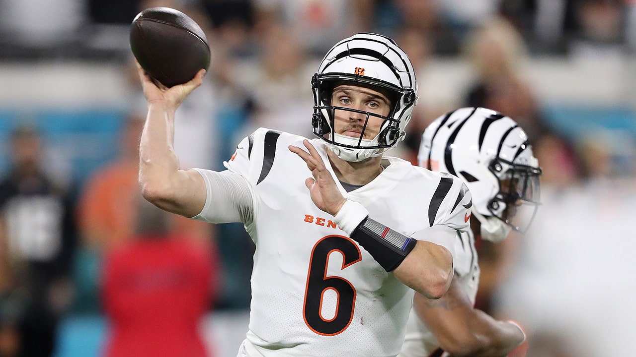 La recrue Jake Browning mène les Bengals en prolongation contre les Jaguars sur la route