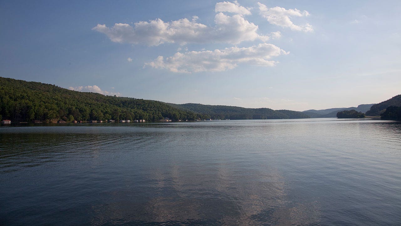 Alabama authorities recover body of 22-year-old whose kayak capsized while duck hunting