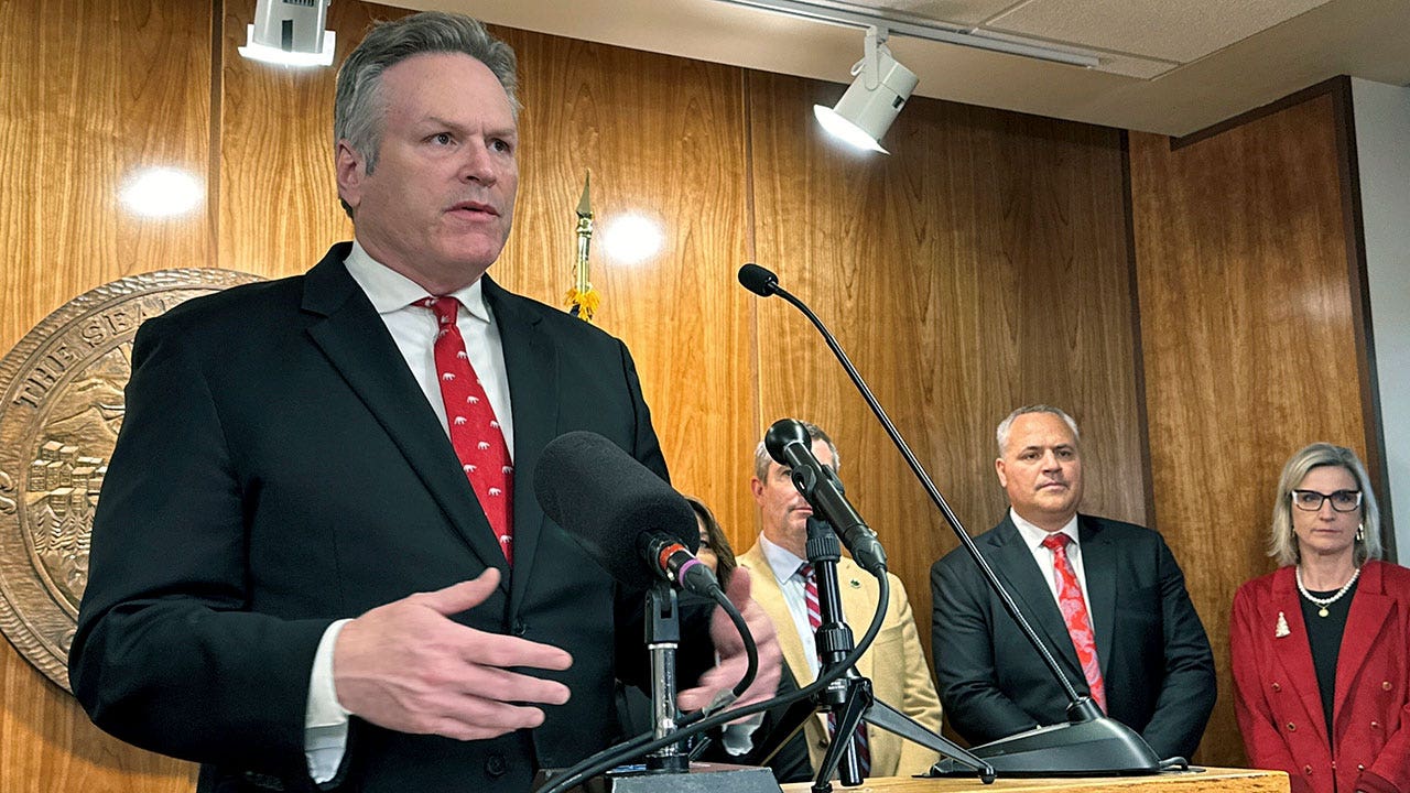AK Gov. Mike Dunleavy proposes $3,400 payment for residents amid nearly $1 billion budget gap