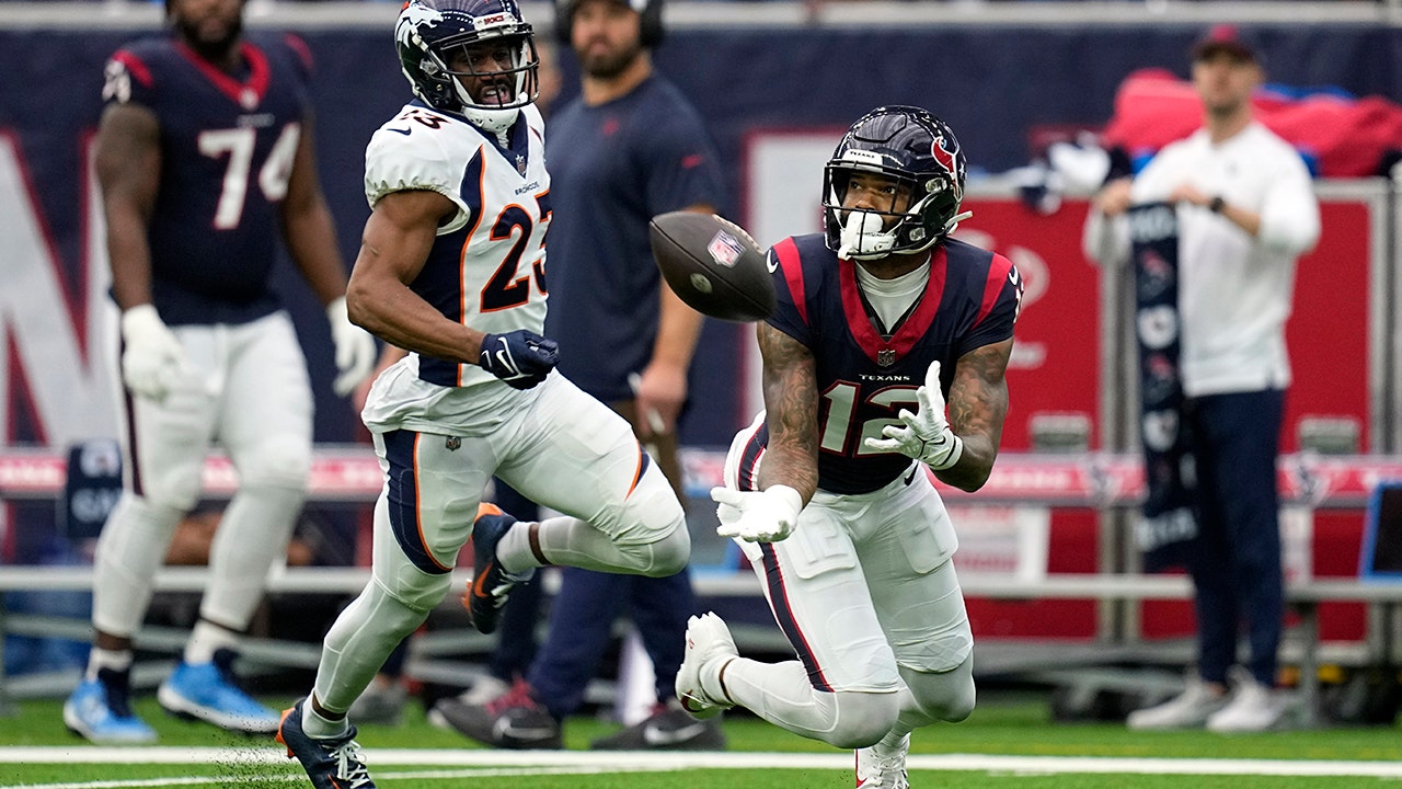 Texans’ Nico Collins has terrific day to help in win over Broncos