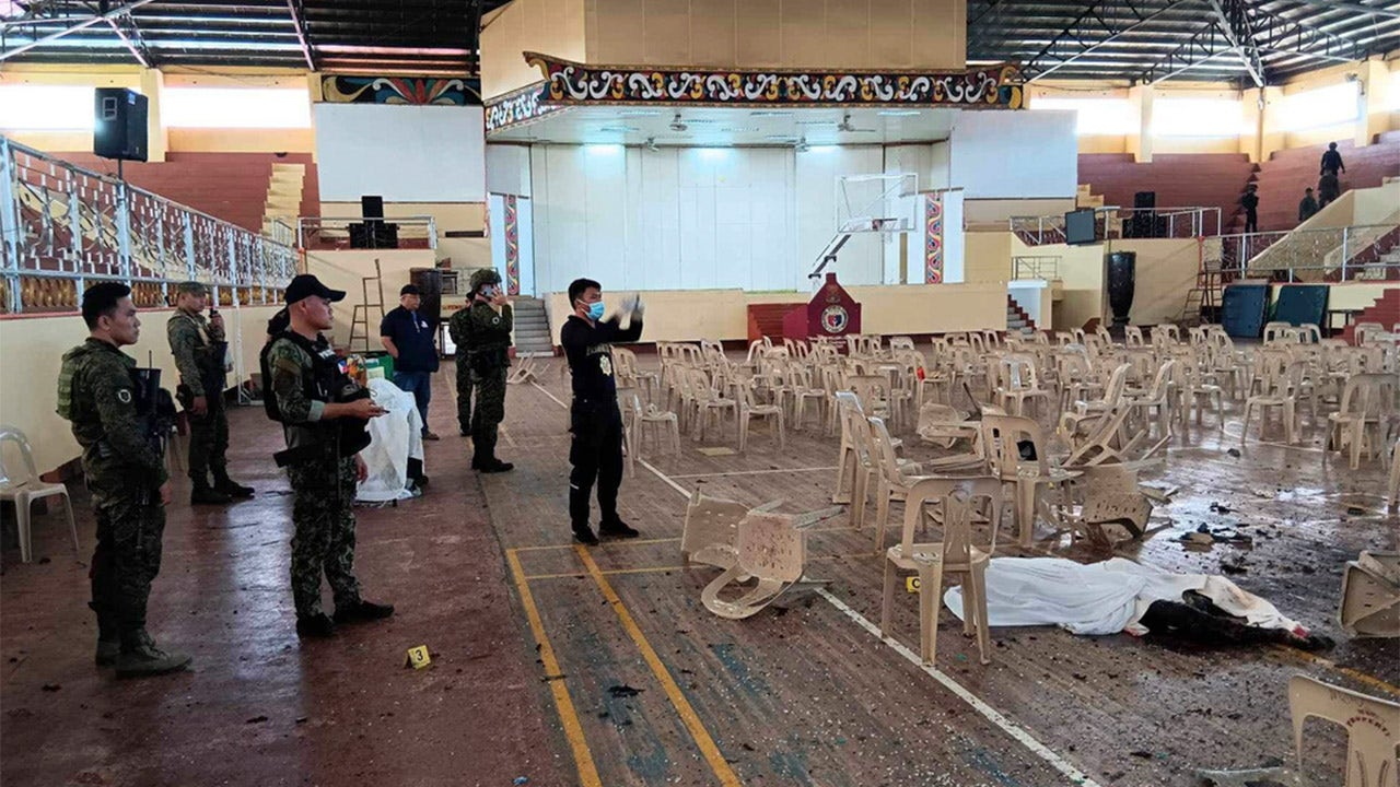 ‘Foreign terrorists’ believed responsible for deadly church bombing in Philippines, ISIS claims credit