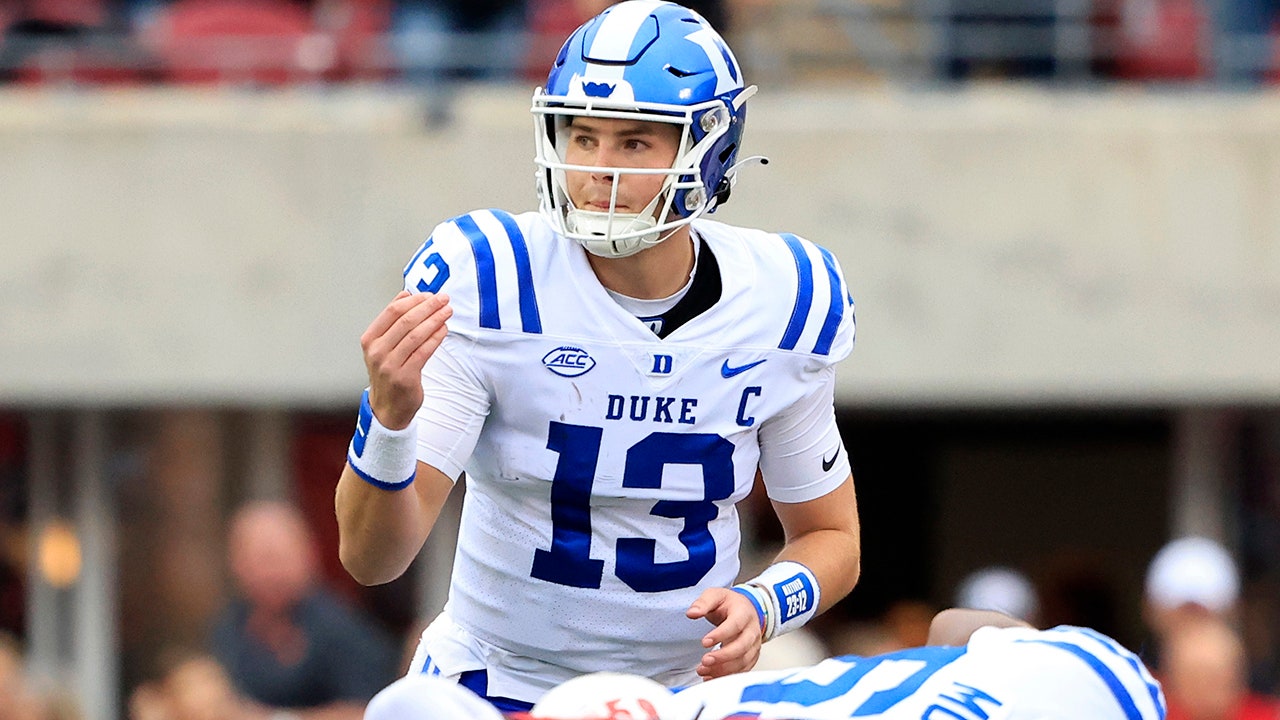 Notre Dame Made A Strong Move With Former Duke Quarterback Riley Leonard -  Sports Illustrated Notre Dame Fighting Irish News, Analysis and More