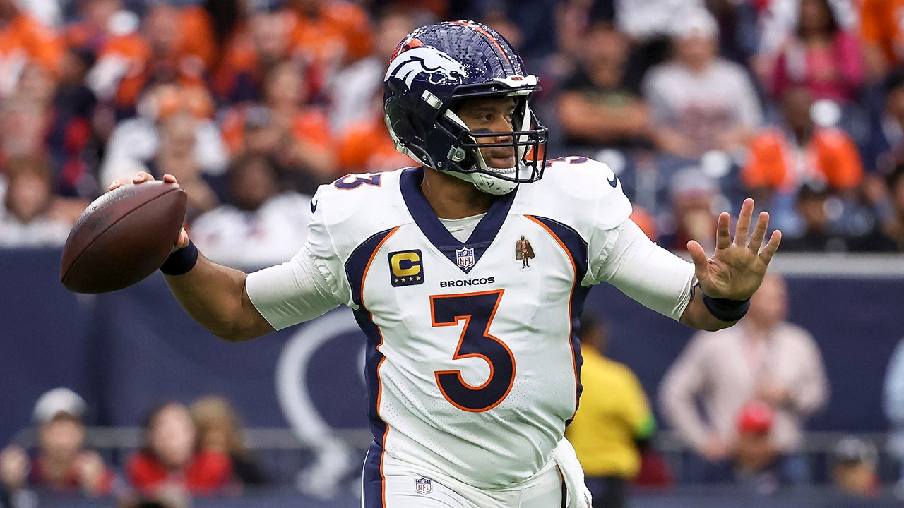 Read more about the article Russell Wilson meets with surprise team ahead of visit with Steelers: report