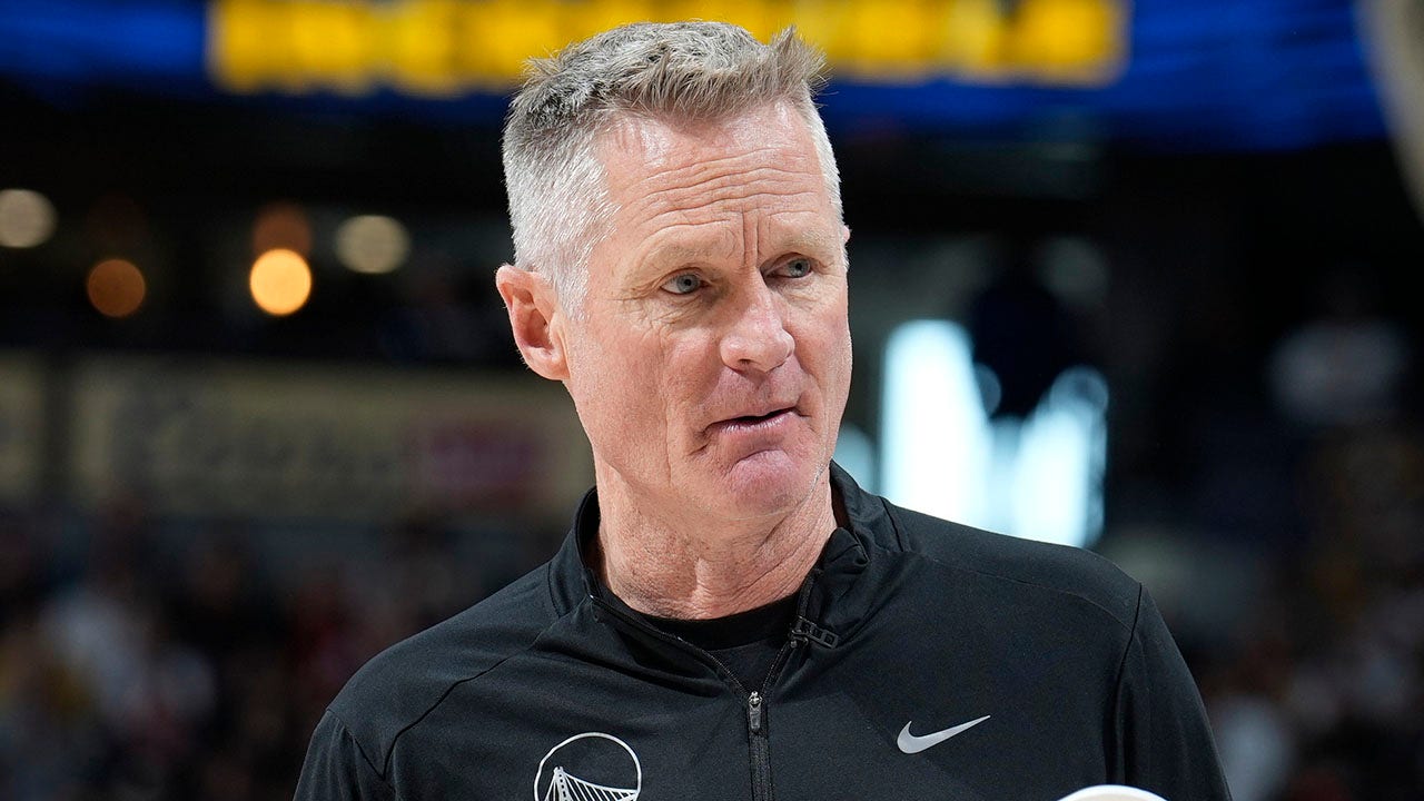 Warriors' Steve Kerr rails against foul calls after Nuggets loss: 'It was  just baiting refs into calls' | Fox News