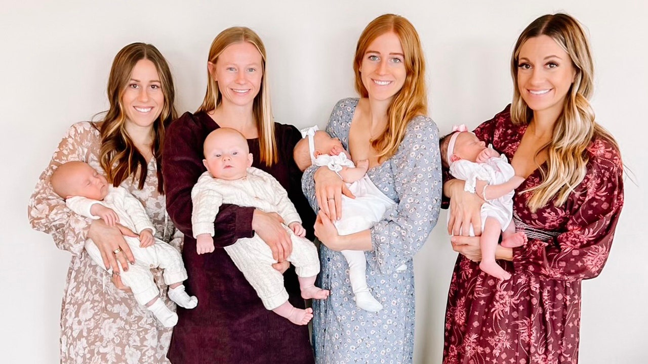 4 sisters give birth within 4 months of each other and now celebrate babies’ first holiday together