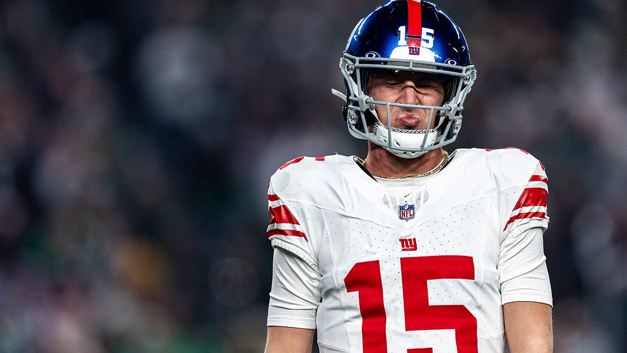 Giants revert Tommy DeVito to backup status after getting benched on Christmas