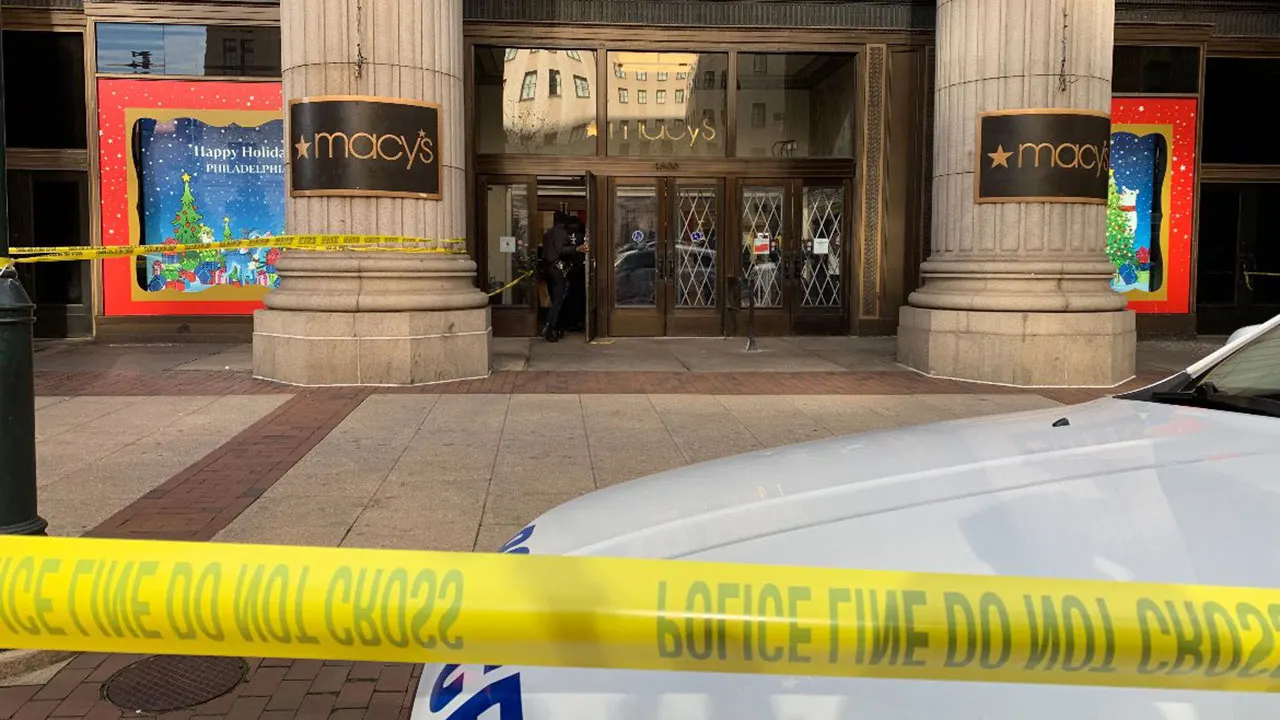 Tyrone Tunnell charged with killing security guard inside Philadelphia Macy's