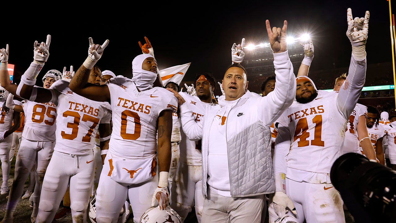 Steve Sarkisian makes College Football Playoff pitch for Texas